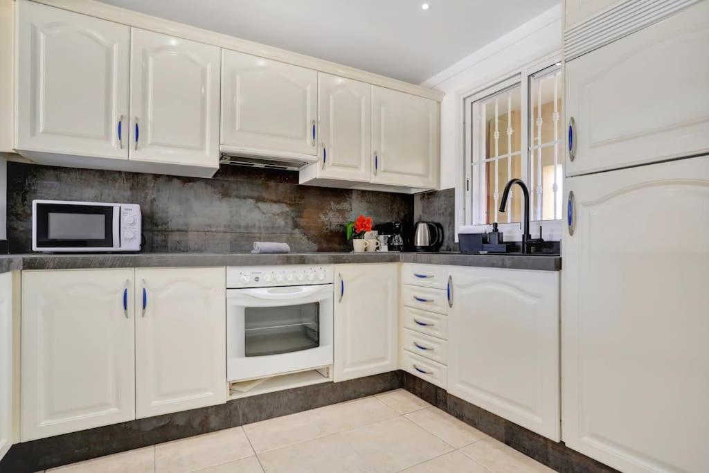 Luxury House Granada Park Villa Arona  Bagian luar foto