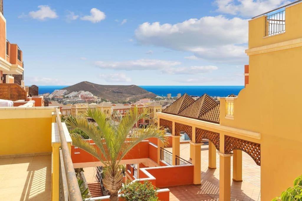 Luxury House Granada Park Villa Arona  Bagian luar foto