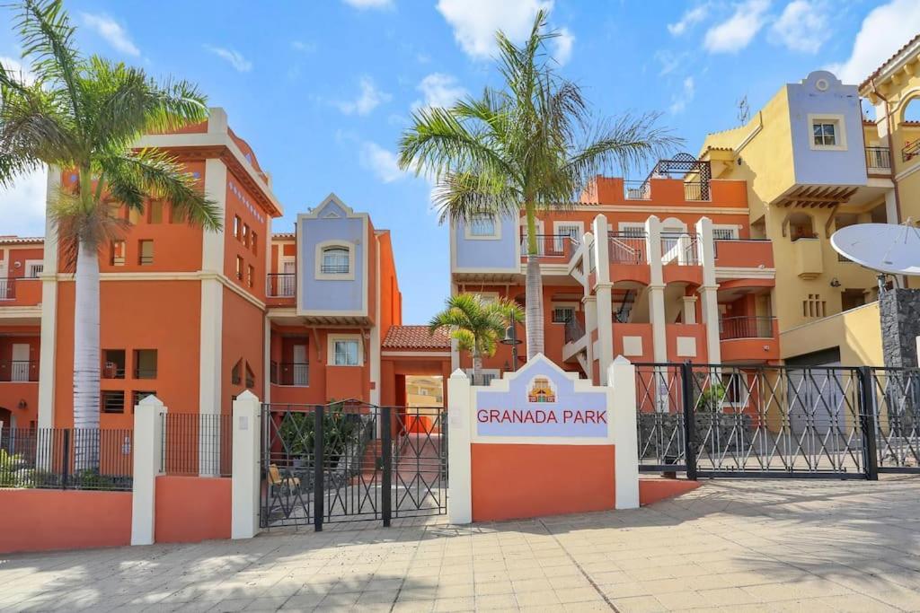 Luxury House Granada Park Villa Arona  Bagian luar foto